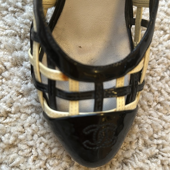 COPY - 🖤Chanel CC Pumps - Picture 16 of 17